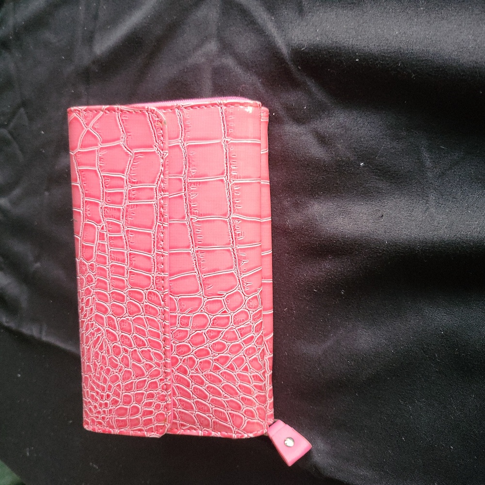 No Brand~Pink Crocodile Embossed Wallet